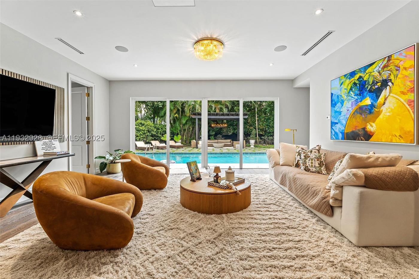 A renovated family house in Bay Point (5)