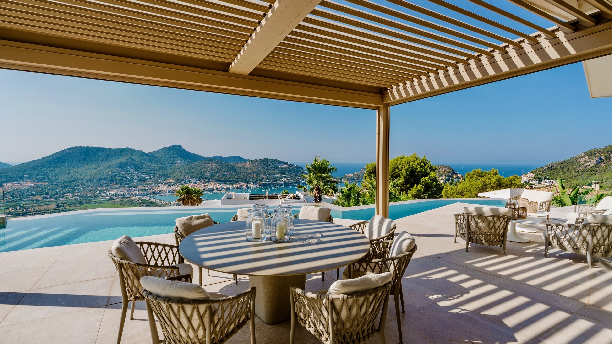 Dining terrace with sea view at Casa Sunshine, Mallorca