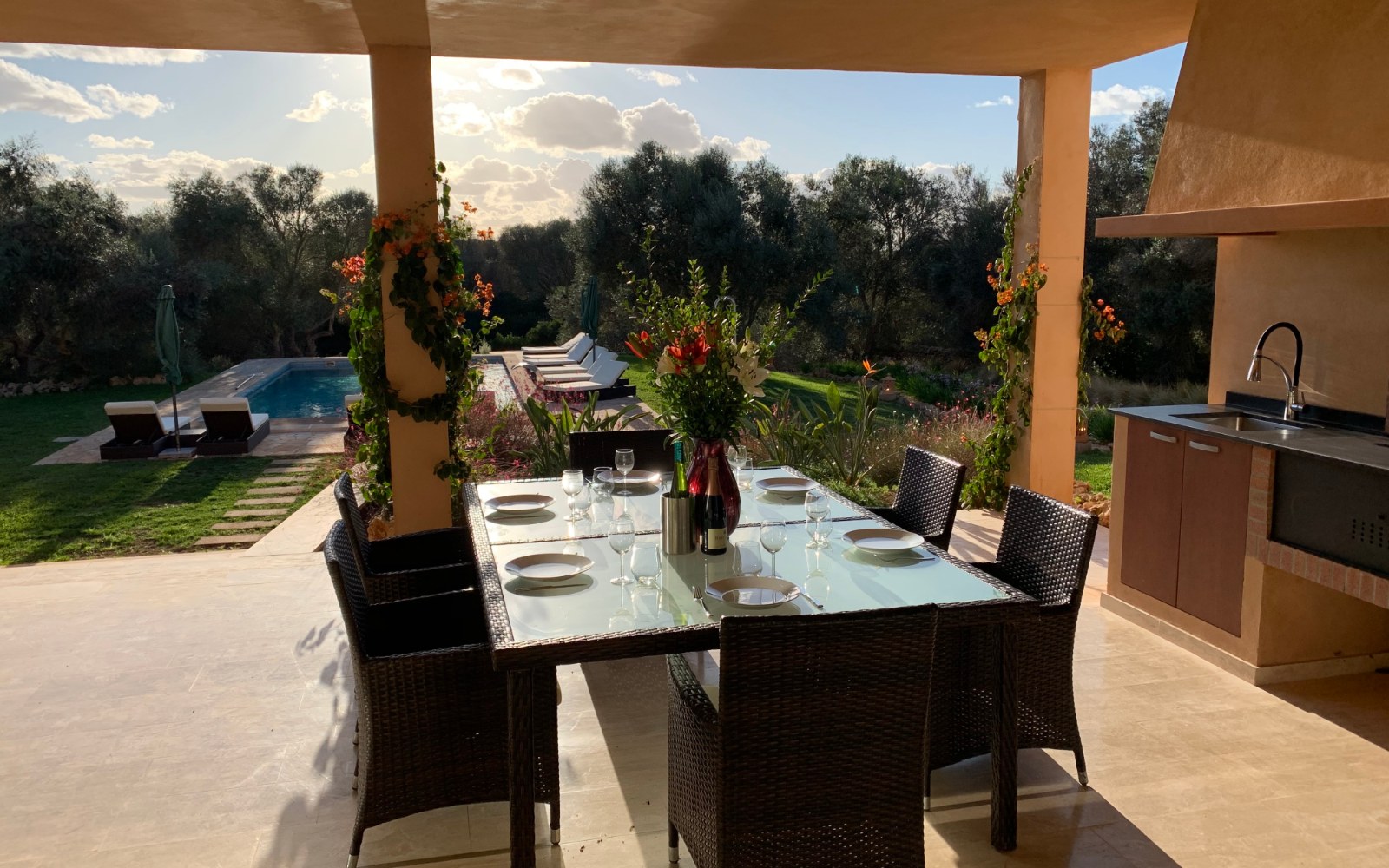 Outdoor kitchen and dining table